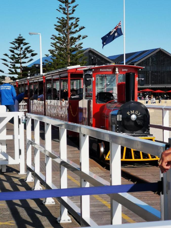 Hôtel Busselton Jetty Chalets Extérieur photo